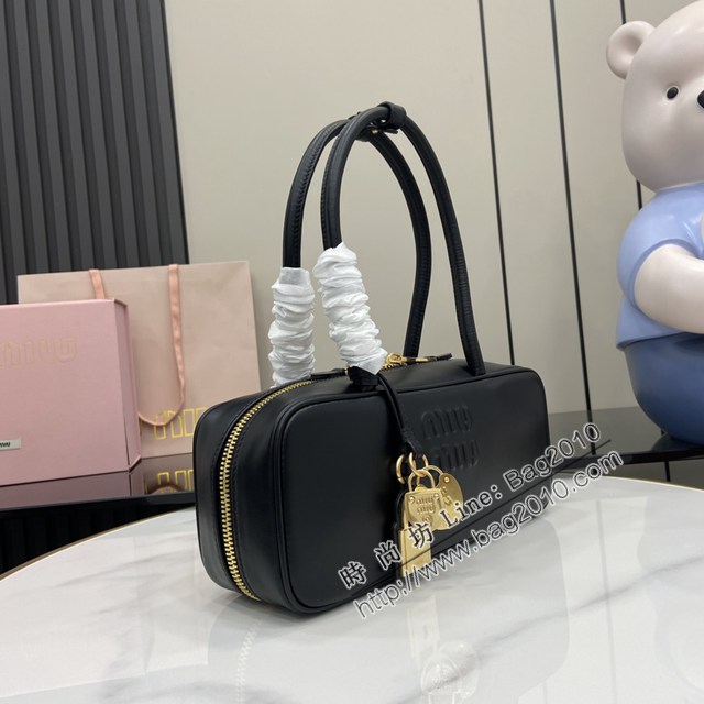 MIU MIU專櫃繆繆最新款Beau手袋原廠皮手提肩背包 jh2745型號：5BB173